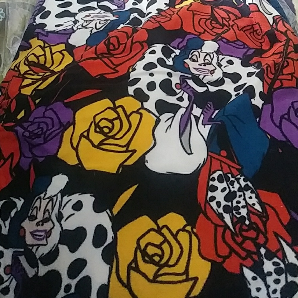Cruella Deville leggings